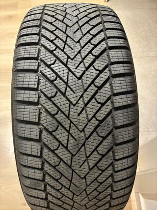 Pirelli Scorpion Winter 2 255/40 R21 102V XL