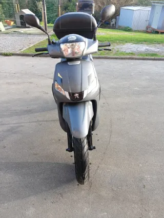 Peugeot Tweet 125i GT Gris
