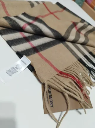 Bufanda Burberry Beige