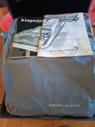 Máquina de escribir Hispano Olivetti Studio 46