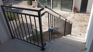 Herrería  profesional: rejas, barandillas, muebles