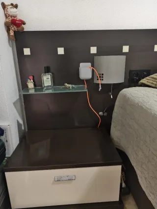 Cabezal y Muebles de Dormitorio
