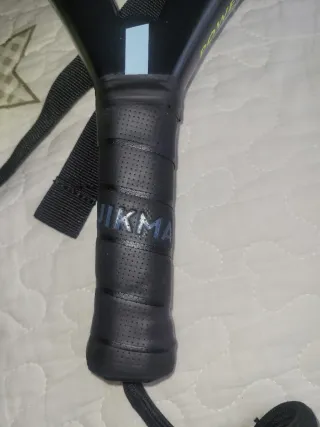 Pala de pádel Kuikma 990 Power + funda