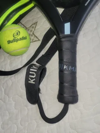 Pala de pádel Kuikma 990 Power + funda
