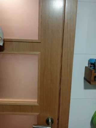 Puerta madera interior cristal cocina salón