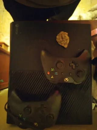 Xbox One 1TB + 2 Mandos + 6 Juegos