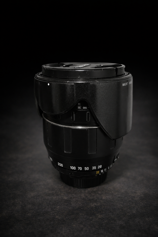 CAMARA NIKON D3100 Y ACCESORIOS