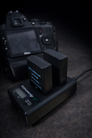 CAMARA NIKON D3100 Y ACCESORIOS