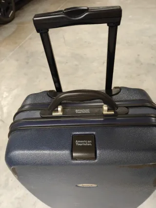 Maleta American Tourister Azul 64x39x24