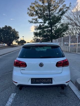 Volkswagen Golf 2010