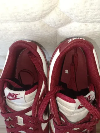 Nike Dunk Low Rojo y Blanco