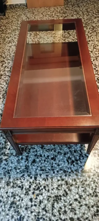 Mesa centro madera nogal 2 alturas cristal