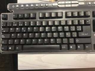 Teclado Samsung Corporation Pleomax Gris y Negro