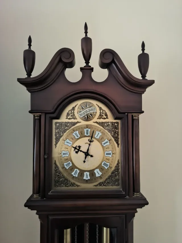 Reloj de pie Tempus Fugit