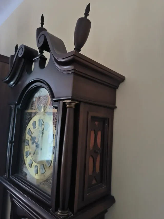 Reloj de pie Tempus Fugit