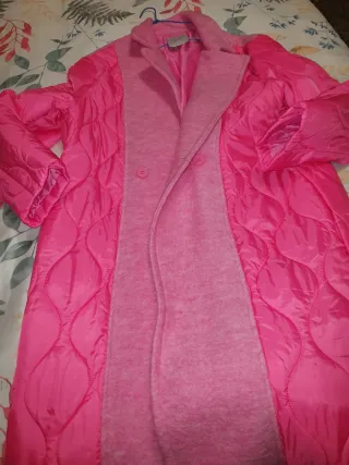 Abrigo rosa acolchado