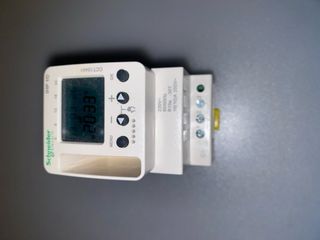 Interruptor Temporizador Digital Schneider IHP 1C