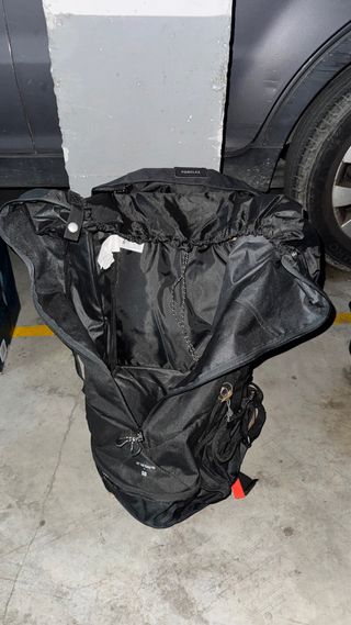 Mochila Montaña Trekking Forclaz 50l