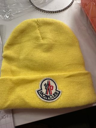 Cappello Moncler Giallo Logo Patch