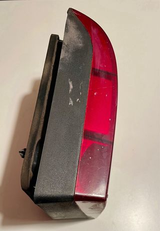 Piloto Trasero Dcho. RENAULT 19