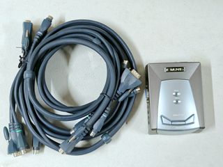 Switch KVM EMINE 2 PCs (Monitor, Teclado y Ratón)