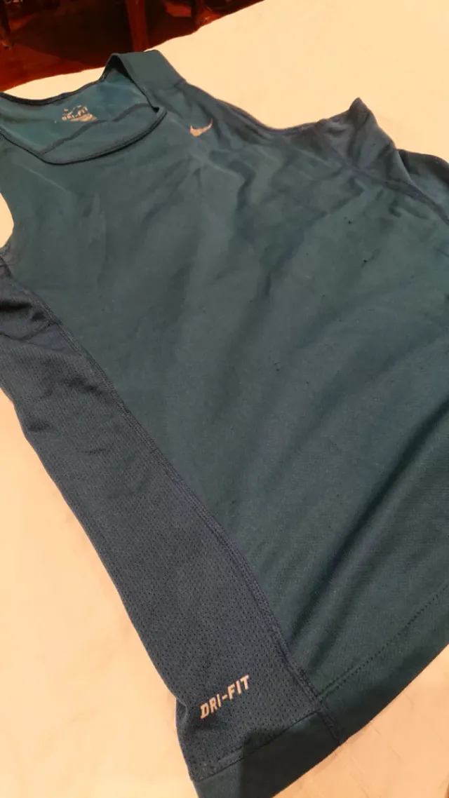Pack 2 Camisetas Tirantes Nike y Reebok Talla M