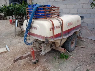 Cuba Ilemo con barra herbicida 1000l