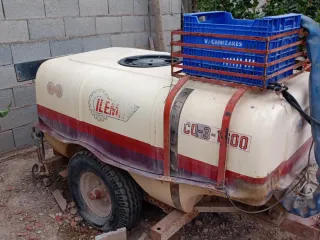 Cuba Ilemo con barra herbicida 1000l