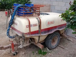 Cuba Ilemo con barra herbicida 1000l