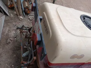 Cuba Ilemo con barra herbicida 1000l