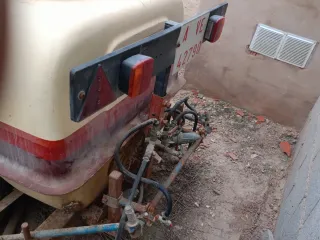 Cuba Ilemo con barra herbicida 1000l