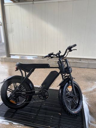 Bicicleta Eléctrica Retro Negra