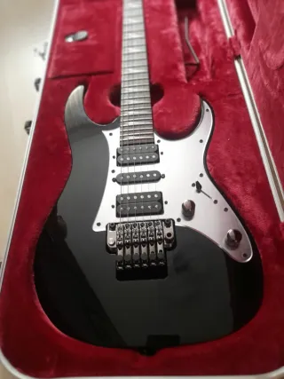 Guitarra Eléctrica Negra