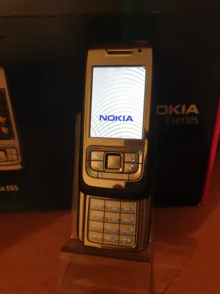 Nokia E65 Plata y Negro