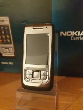 Nokia E65 Plata y Negro