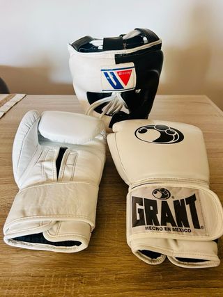 Kit Boxeo Guantes y Cascos