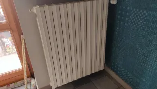 Termosifoni bianchi in ghisa