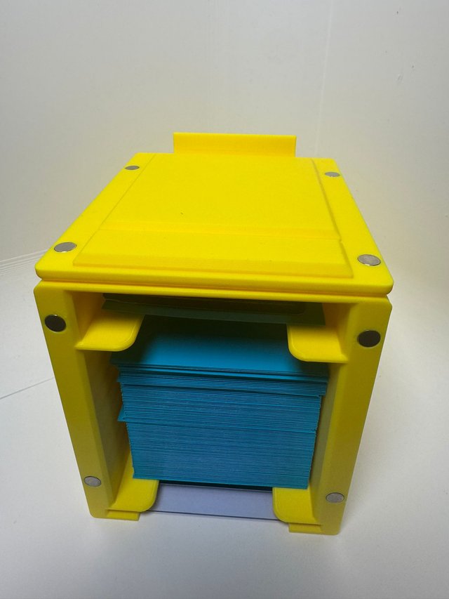 Caja Magic Commander 3D Amarilla + toploading