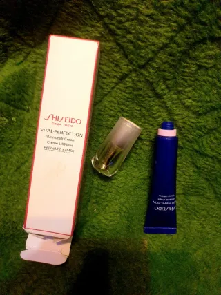 Crema Shiseido Vital-Perfection Antiarrugas