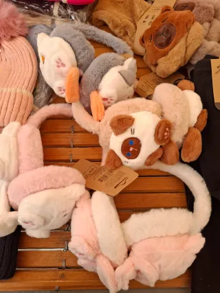 Orejeras de peluche para niña 2€ unidad