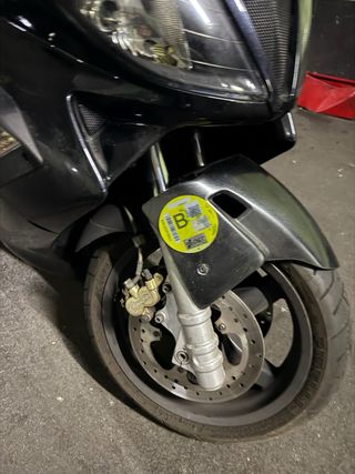 GILERA NEXUS 500 cc Maxi Scooter Negra