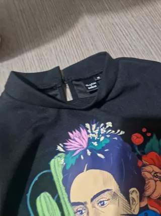 Maglia Nera con Stampa Frida Kahlo