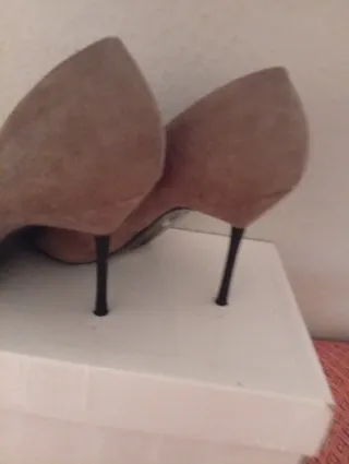 Zapatos de tacón marrones