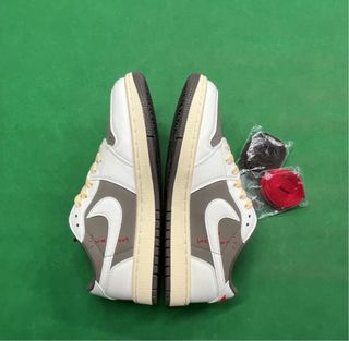 Nike Travis Scott x AJ1 Low Reverse Mocha