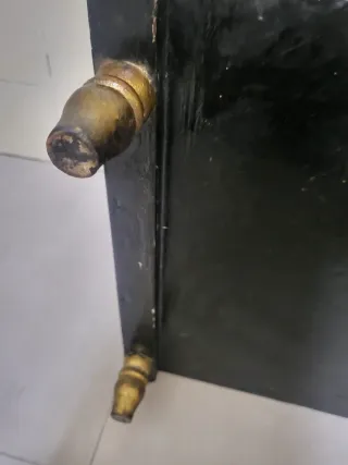 Cofre antiguo pintado a mano años 50