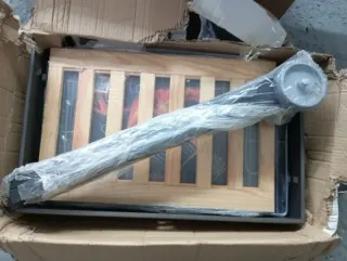 Barbacoa con ruedas y parrilla