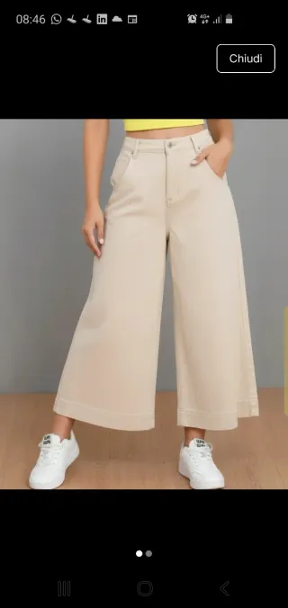 Pantaloni Chino Beige Gamba Larga Corti