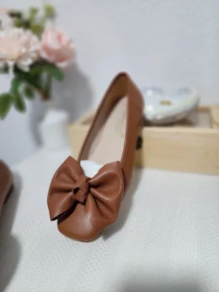 Bailarinas de piel con lazo