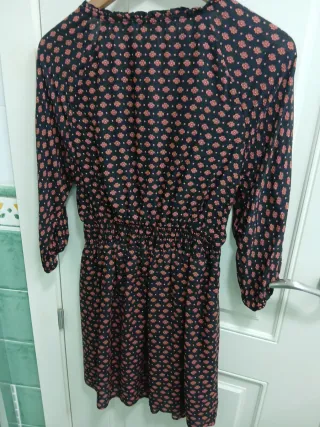 Vestido Bershka estampado flores M