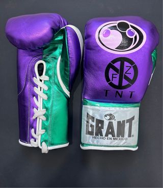 Guantes de Boxeo Grant TNT Morado